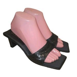 GUESS Sz 7.5 Y2K Vintage Black Slide On Square Toe Rectangle Heel Chic Sandals